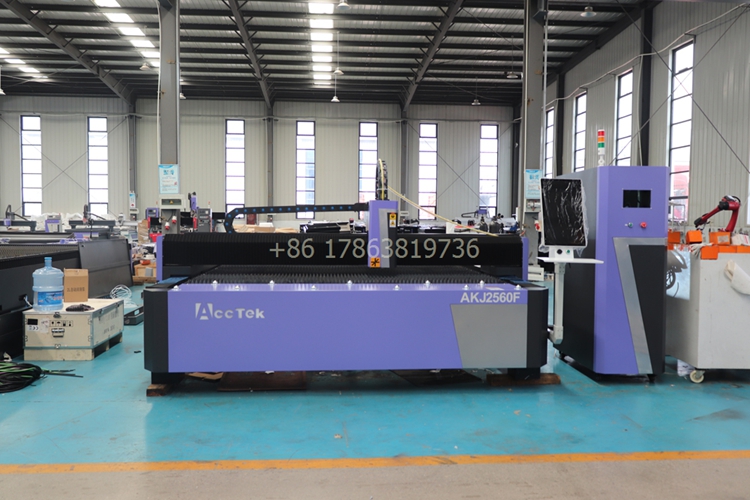 6000 Watt Fiber Laser Cutting  - огляд і ціна Fiber Laser Cutting Machine