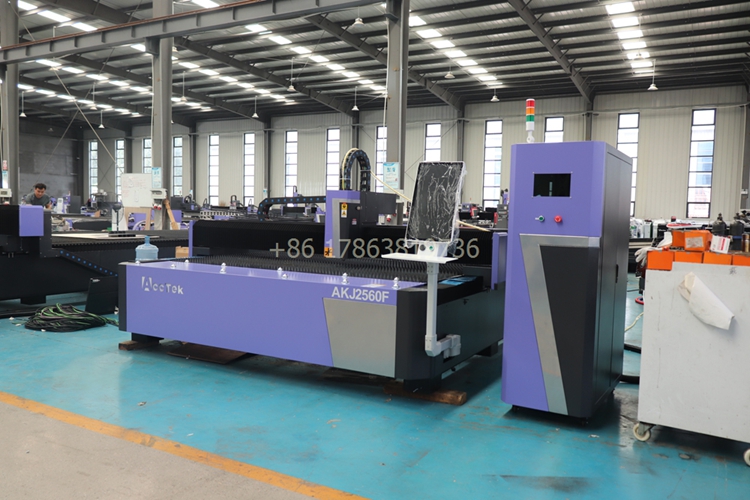 6000 Watt Fiber Laser Cutting  - огляд і ціна Fiber Laser Cutting Machine